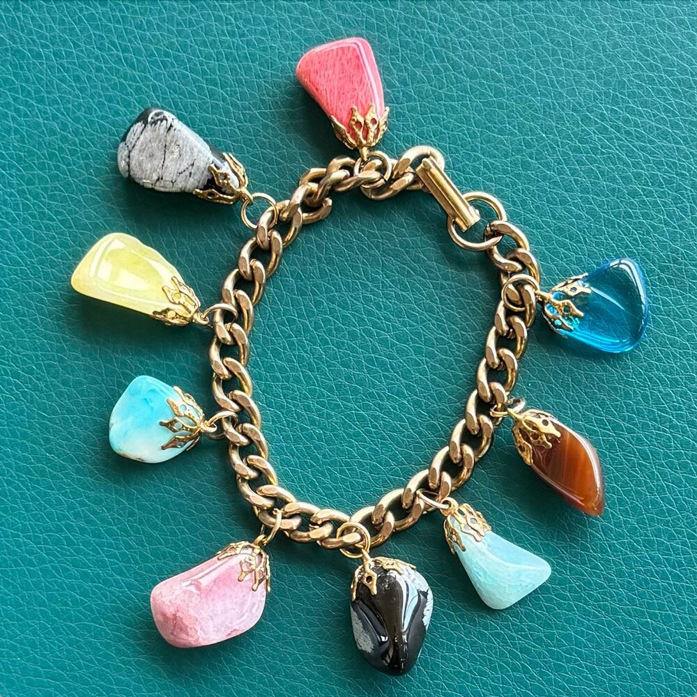 Vintage Grnstone Pebble Nugget Charm Bracelet Semi Precious Polish Stones